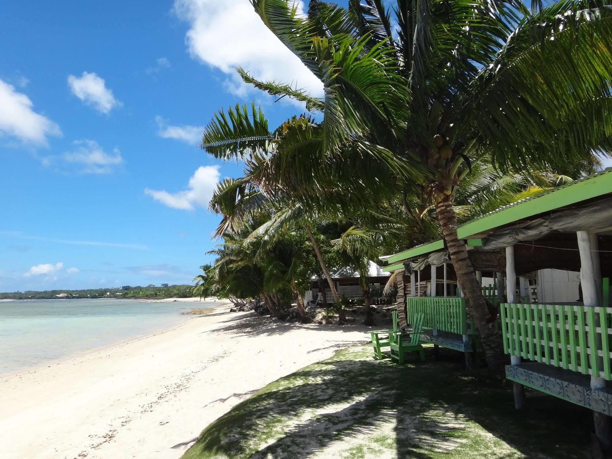 Tailua Beach Fales Manase Exterior photo
