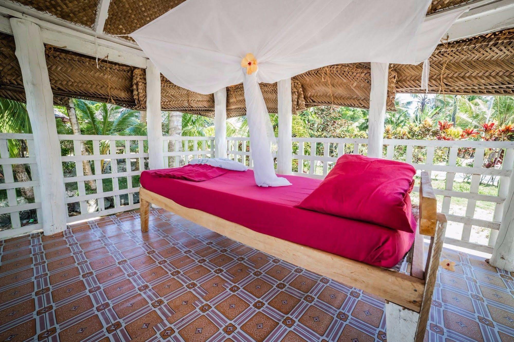 Tailua Beach Fales Manase Exterior photo