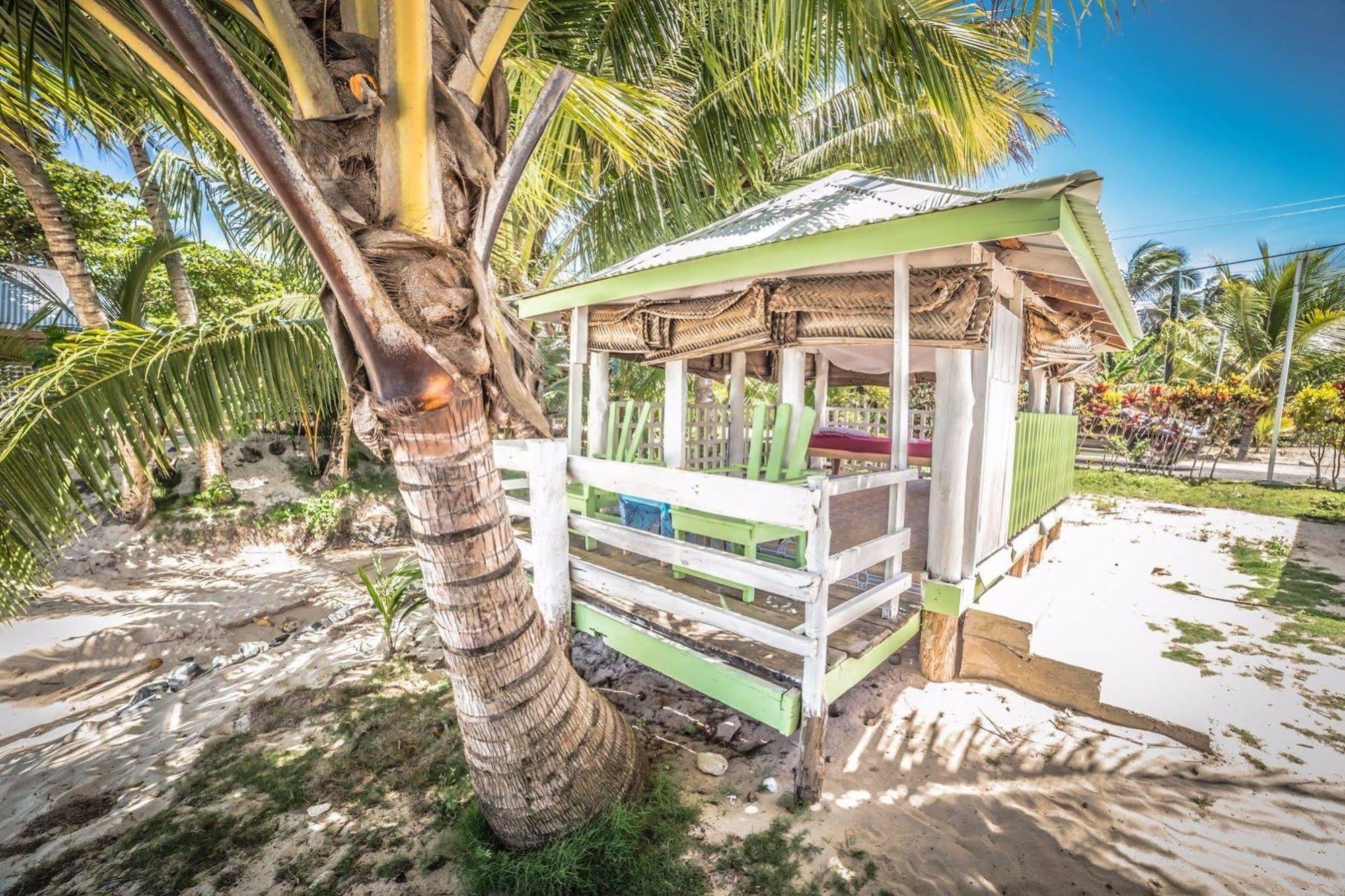 Tailua Beach Fales Manase Exterior photo